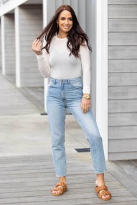 Womens Jeans: Bronx Light Blue Straight Jean