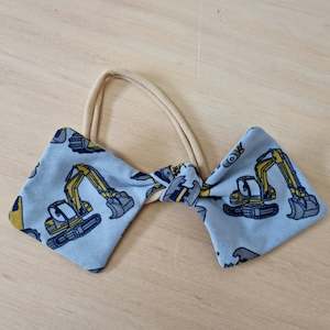 Rosebud Headbands: Bow Headband - Diggers
