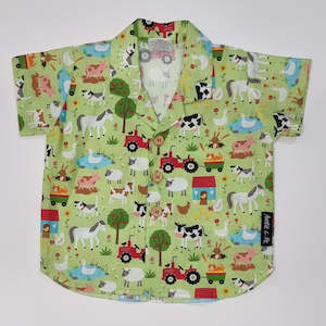 Short Sleeve Shirt: Short Sleeve Shirt - Farmyard Fun