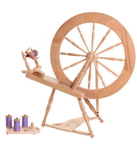 Spinning: Elizabeth 30 Spinning Wheel