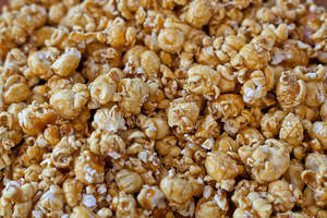 Vegan Salted Caramel Popcorn