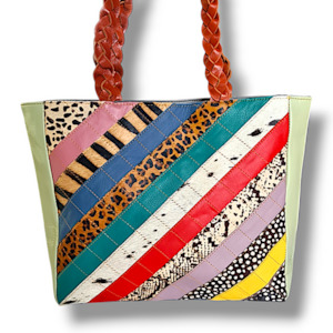 Products: Sierra 04 I Tote Bag AuroraLily