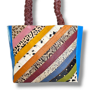 Products: Sierra 03 I Tote Bag AuroraLily