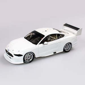 Plain Body Supercars: 1:18 Ford Mustang GT Supercar - Gloss White Plain Body Edition