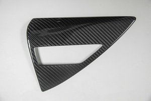 Accessories: Carbon Fibre Charging Port Cover - AMD