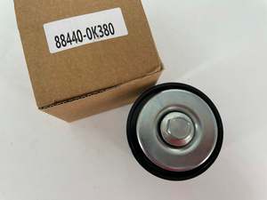 Toyota Hiace Parts: Petrol Toyota Hiace Hilux Surf Land Cruiser Prado 2TR Idler Pulley 2700cc 1995-