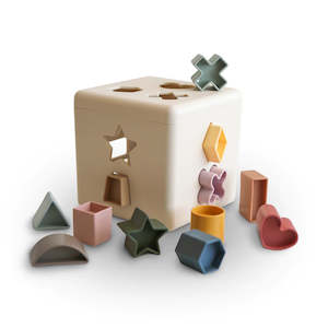 Mushie: Mushie Shape Sorting Box