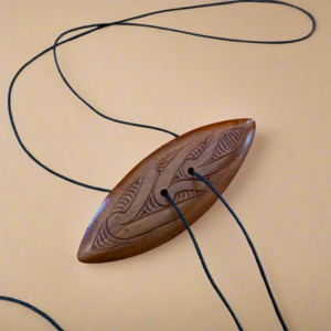 Nga Taonga Maori: Porotiti (Large) - Nā James Davidson of Carve It