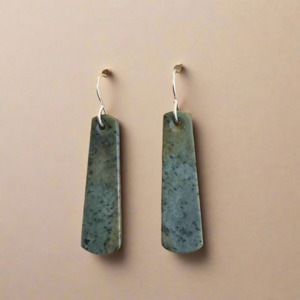 Whakakai Pounamu (Drop Earrings) - 5