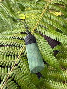 Lashed Toki Pounamu Pendant - 7