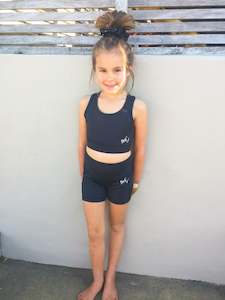 Activewear: Essential Performance Crop