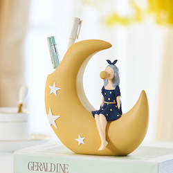 Frontpage: Moon Girl- Pen Holder