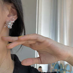 Jewellery: Spotlight Earrings