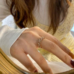 Jewellery: Sparkling Flower Crown Ring