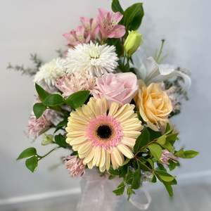 All Flowers: Pastel Posies Box Arrangement