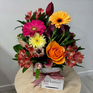 All Flowers: Florist Choice Posie Box