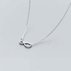 Jewellery: Infinity Sparkle Necklace