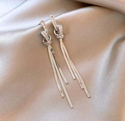 Jewellery: Knotted Elegance - Sterling Silver