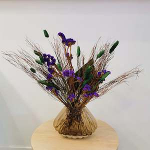 Maximalist Retro Shock Shell Vase Arrangement