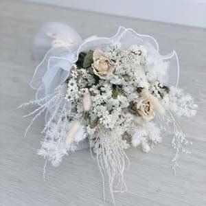 Lace White & Cream Bouquet