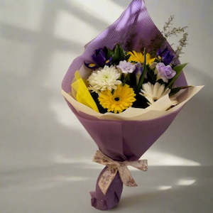 Flower: Cheerful Bouquet