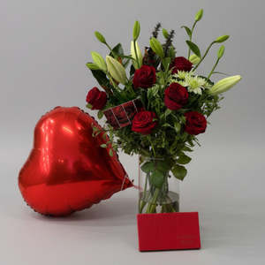 Anniversary Gift Set | Red Roses, Chocolate & Balloon