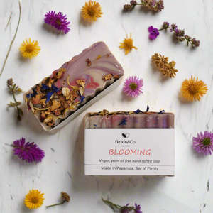 Blooming handmade soap - fields&Co.