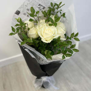 Boutique White Roses