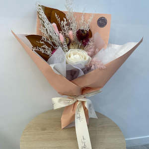 Bouquets: Dried Pastel Bouquet