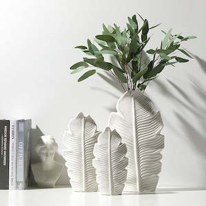 Vases: Feather Vase Matte