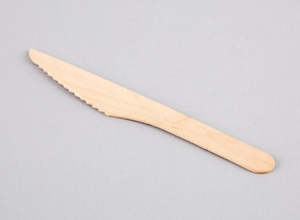 Utensils: wooden knife