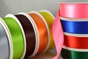 Display: Satin ribbon