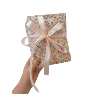 Gift Wrapping: Gift Wrap