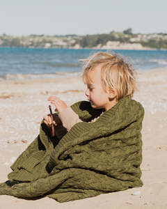 Merino Cable Knit Blanket