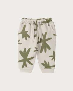 Outerwear: Sweatpants - Olive Star