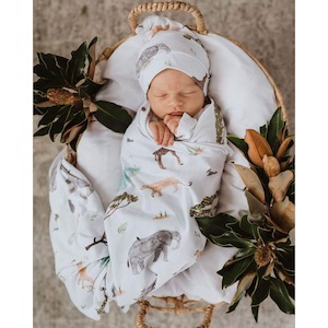 Safari baby jersey wrap & beanie set