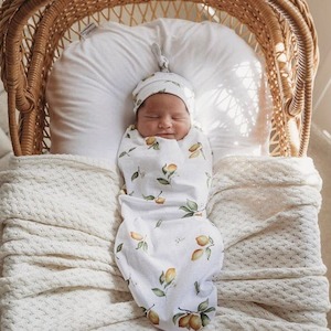 Lemon snuggle swaddle & beanie set