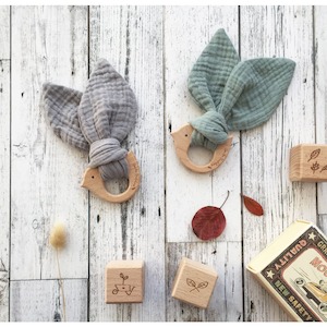 Muslin Birdy teether