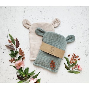 Bath Time: Bear Wash Glove