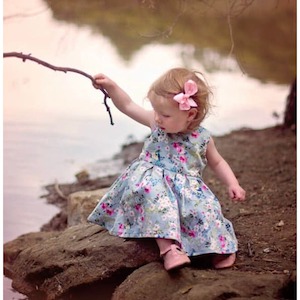 Bow Clips: Light Pink bow clip - Medium