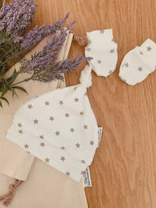 Hats: Baby Eden Gift Set - Knotted Hat & Mittens 3-6mths