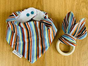 Bibs: Bandana bib + teether set