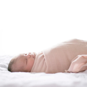Sleep Gowns: Essentials Muslin Wrap - Blush