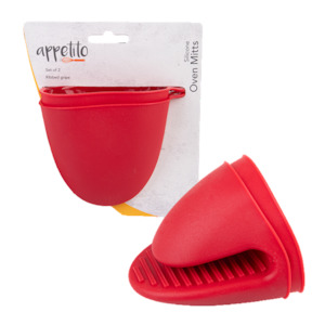 Preparation Utensils: Silicone Oven Mitts Red