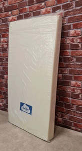 N4l: Sleep Tight Foam Cot Mattress