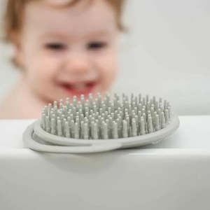 Hair Brushes: Haakaa Silicone Shampoo Brush - Grey