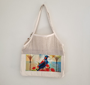 Products: Canvas & Mesh Tui Back to basics