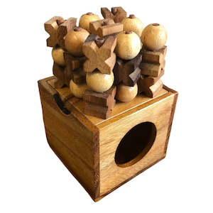 3D Tic-Tac-Toe with Lid