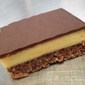 Sweet Treats: Chocolate Caramel Slice