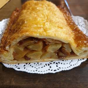 Family Apple Strudel